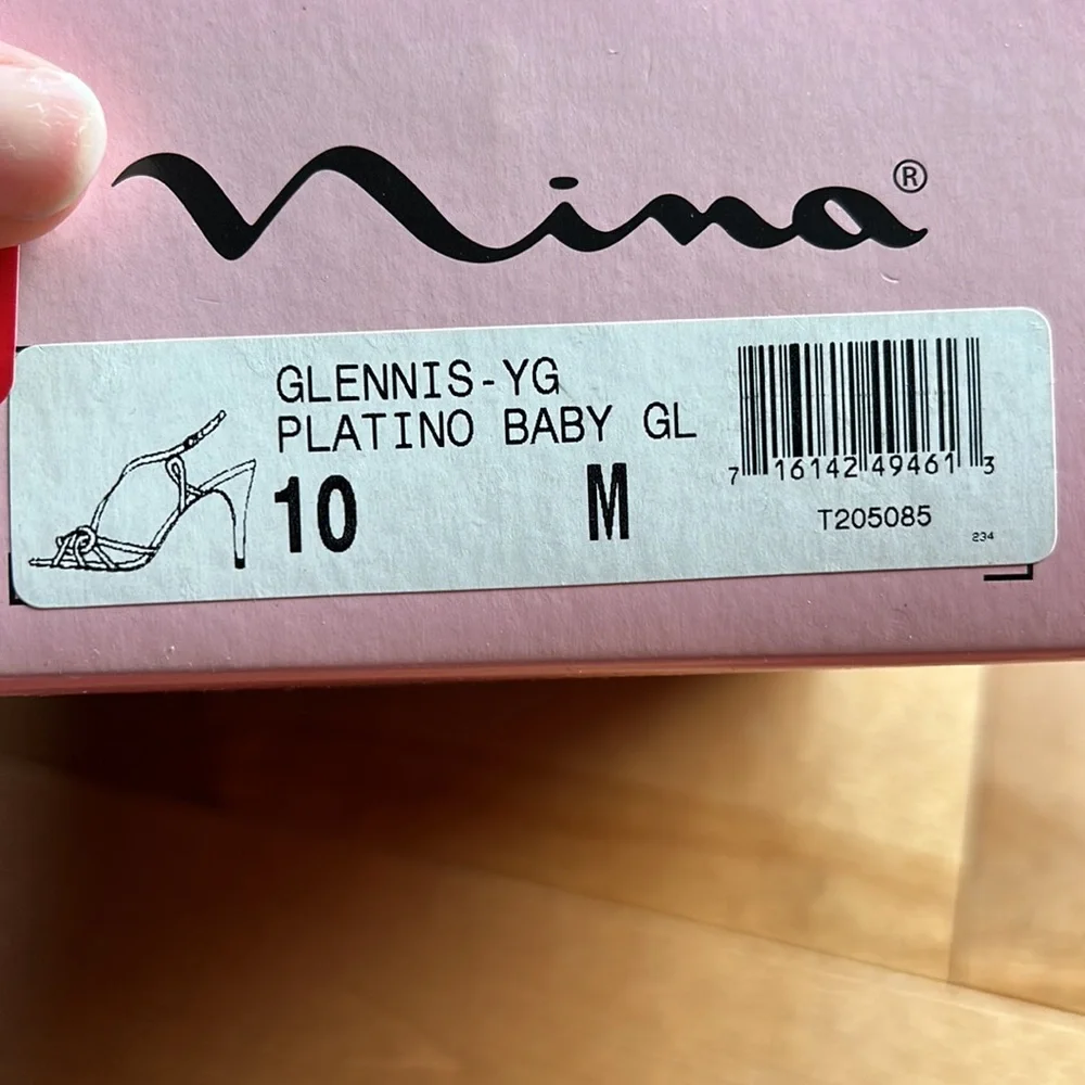 Sparkly Gold Heels - Picture 7 of 7